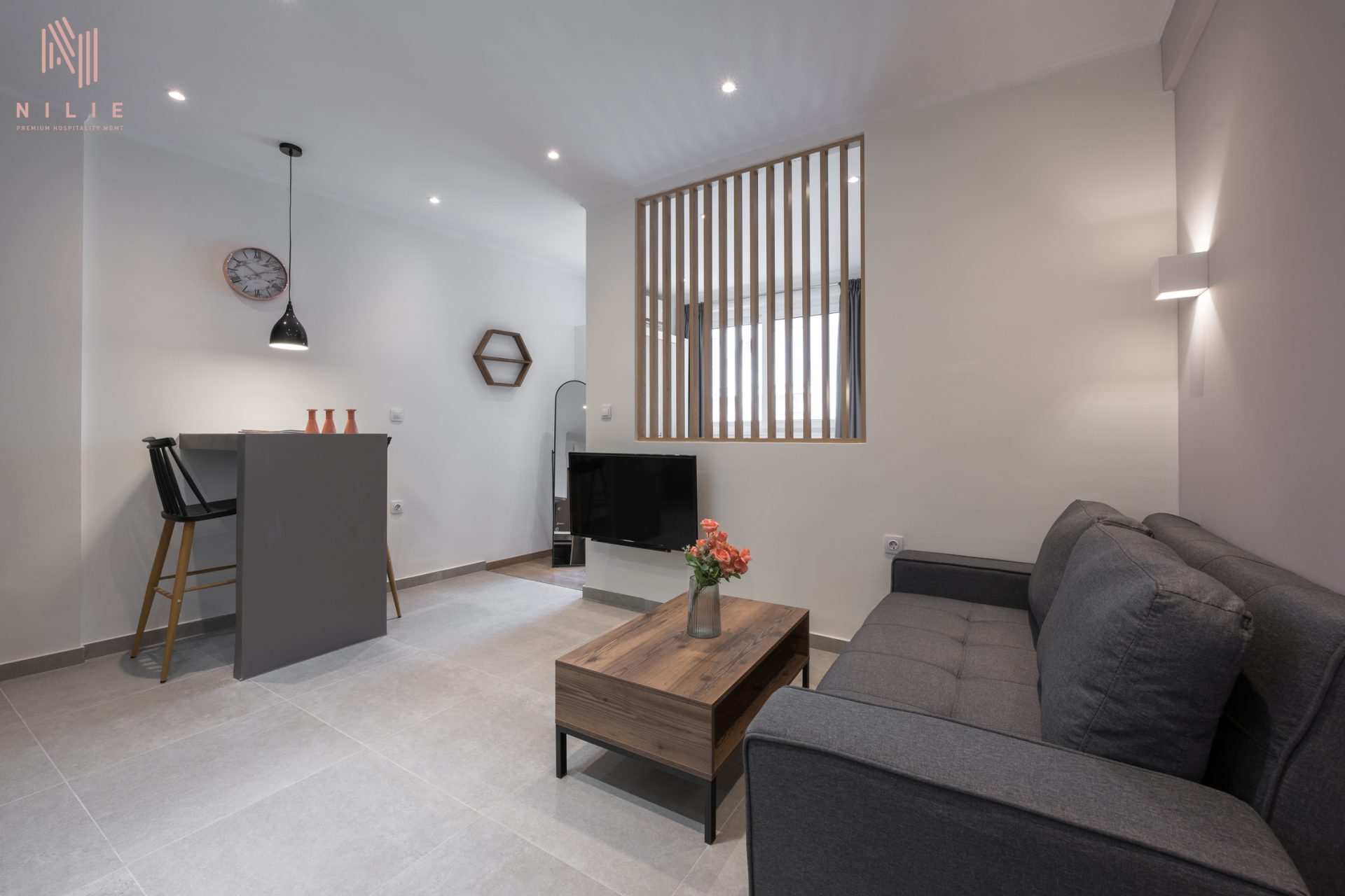 Bourn Apartments Nilie Hospitality MGMT