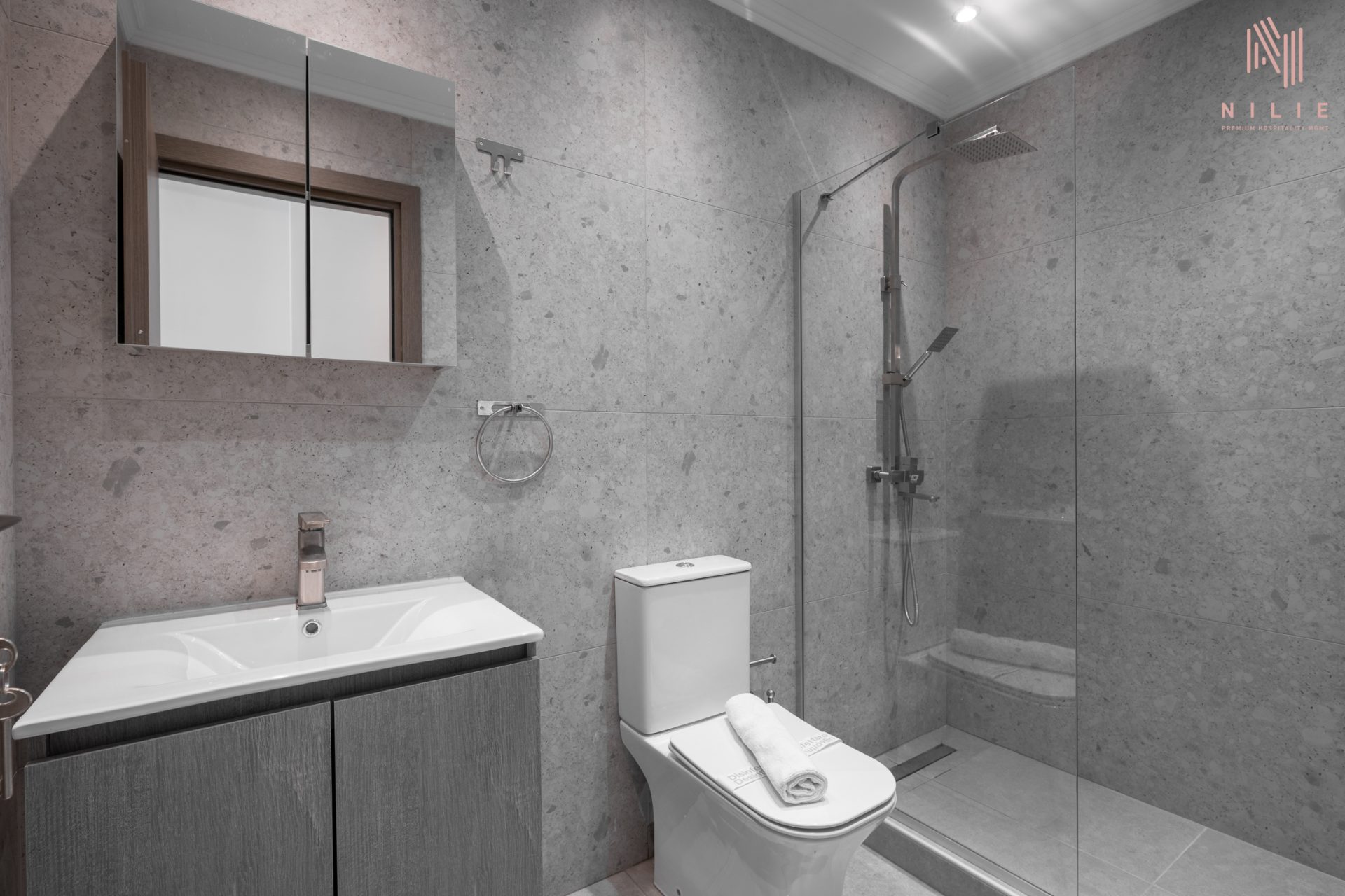 Bourn Apartments 5 Nilie Hospitality MGMT